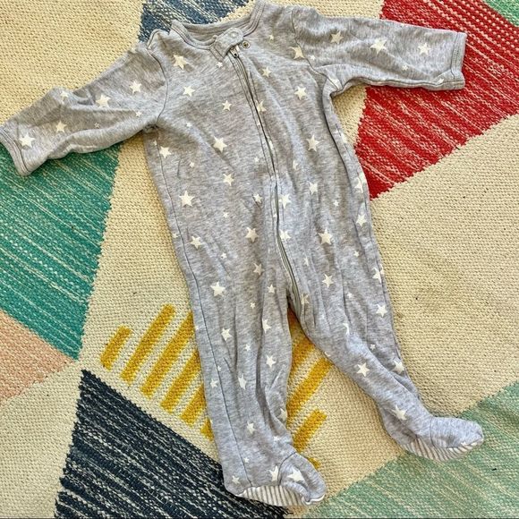 Little Me Other - Little Me Baby Footie — gray and white stars